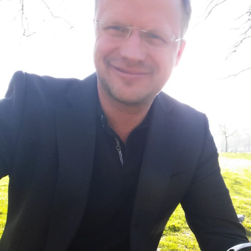 Dr. Jan Brinckmann