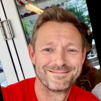 Mikal Hallstrup