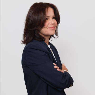 Dr. Yvonne Lutsch