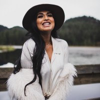 Natasha Raey