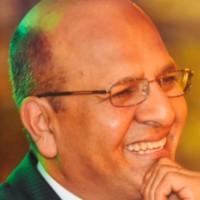 Michael Carlos