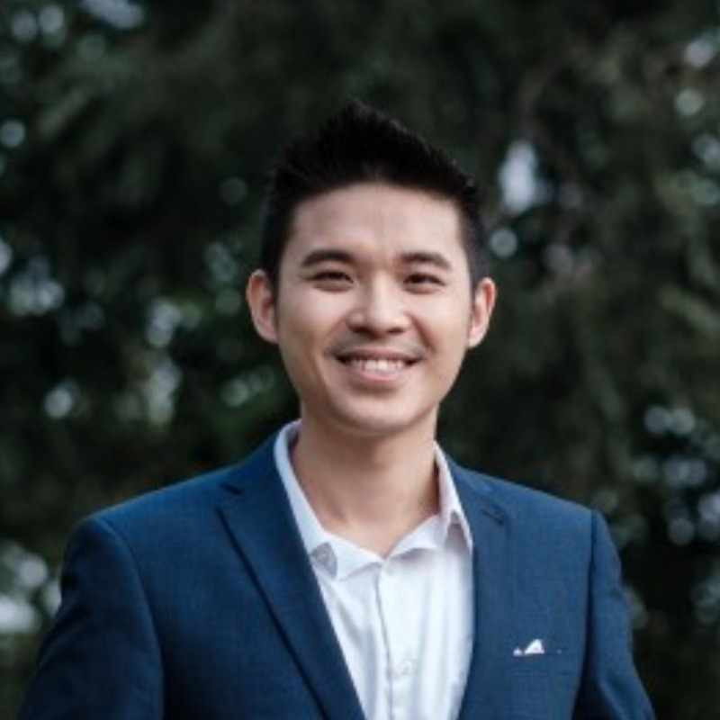 ERIC TAN
