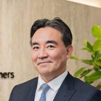 Eisuke Shigemura