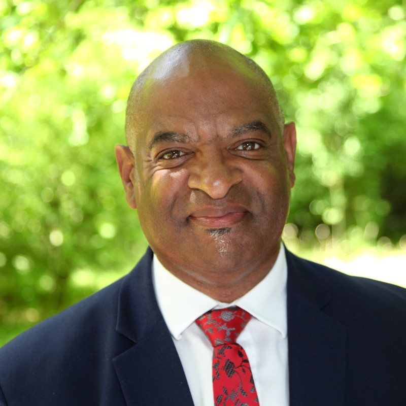 Dr Wayne Wright