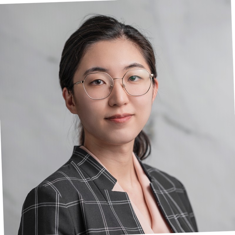 Yi Li