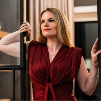 Cassandra Wesselman