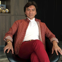 Dr Finian Tan