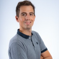 Lukas L.