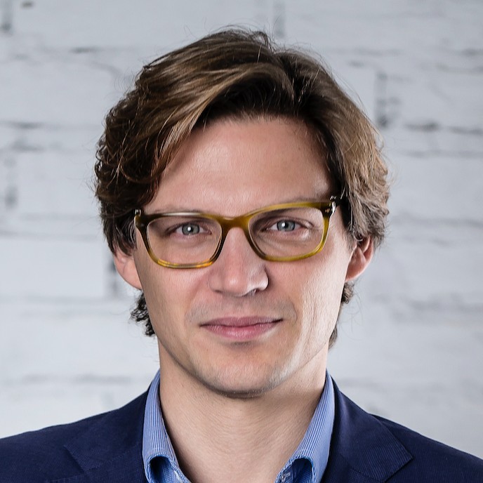 Sebastian Tamas, CAIA